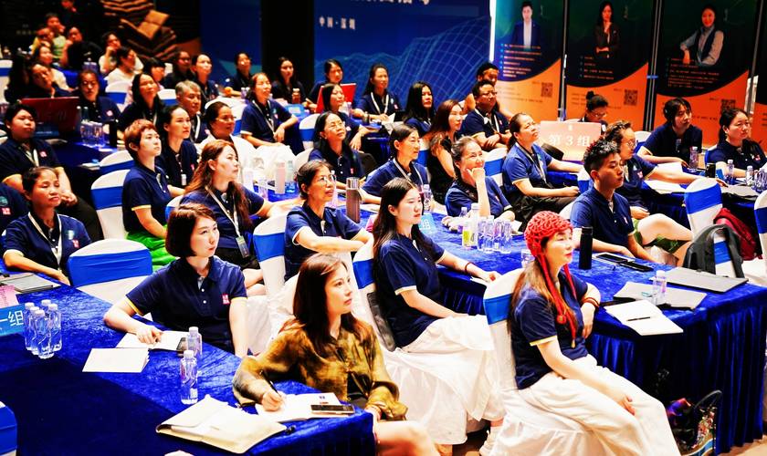 企业培训形象讲师培训