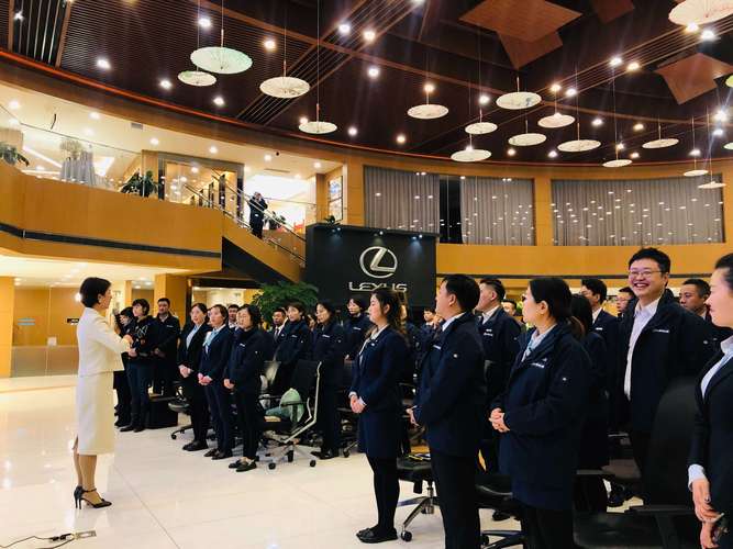 深圳商务礼仪培训机构