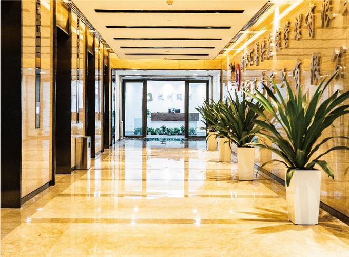 南京银泓投资管理有限公司