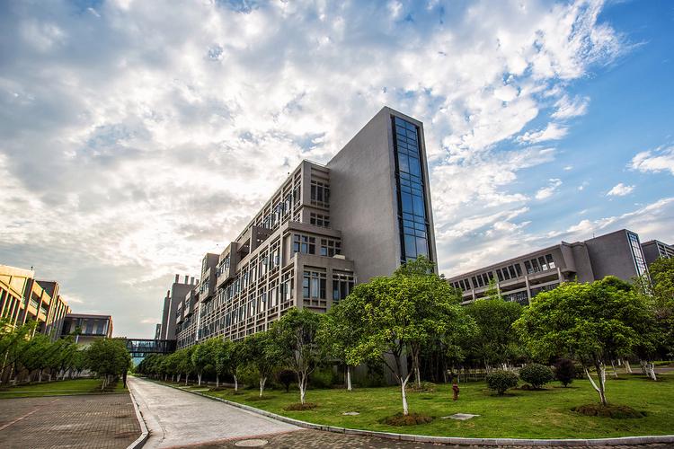 现代管理大学民航管理学院